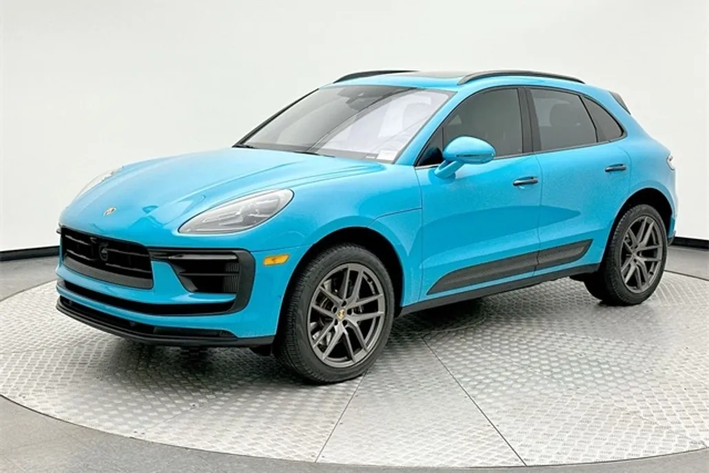 2023 Porsche Macan S photo 1