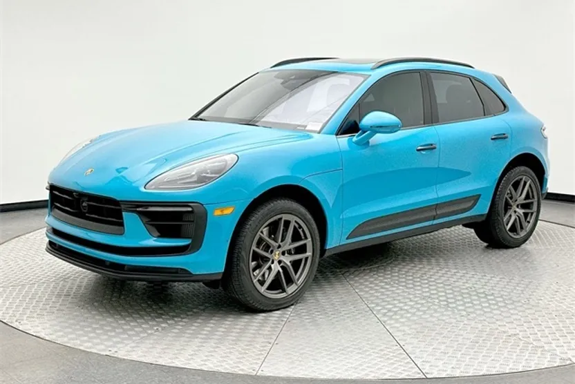 2023 Porsche Macan S photo 1