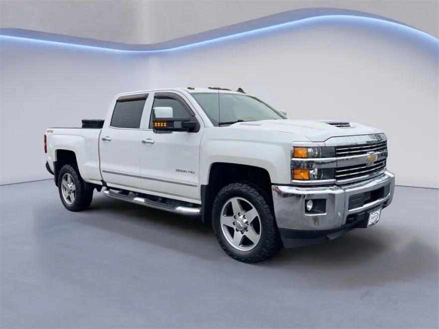 2018 Chevrolet Silverado 2500HD LTZ photo 1