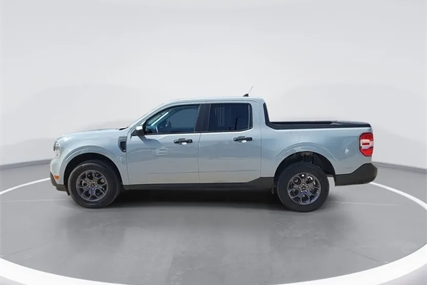 2024 Ford Maverick XLT photo 1