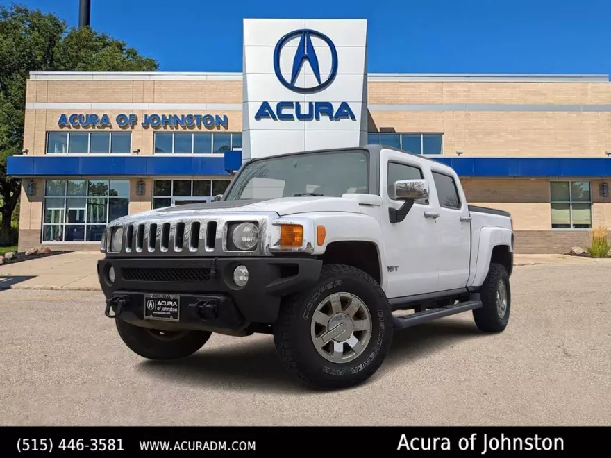 2010 Hummer H3T Luxury photo 1