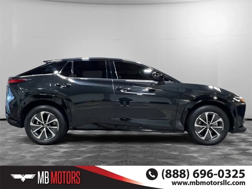 2024 Lexus RZ 450e Premium photo 1