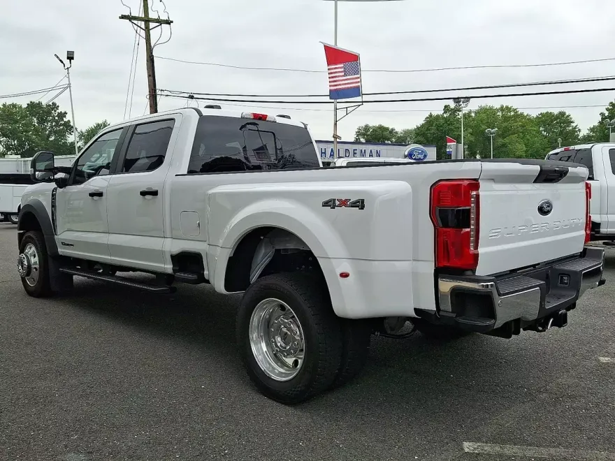 2025 Ford F-450 XL photo 1