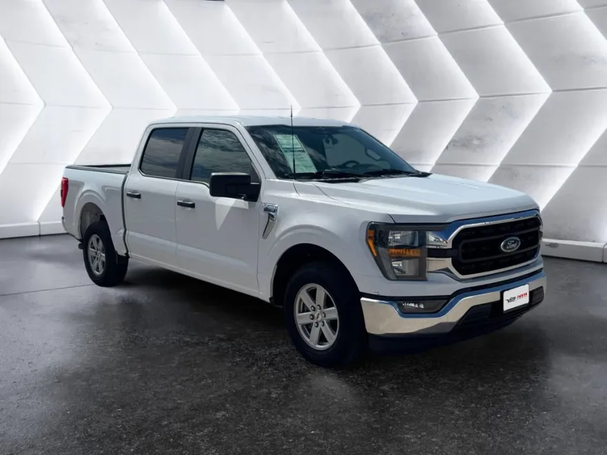 2023 Ford F-150 XLT photo 1