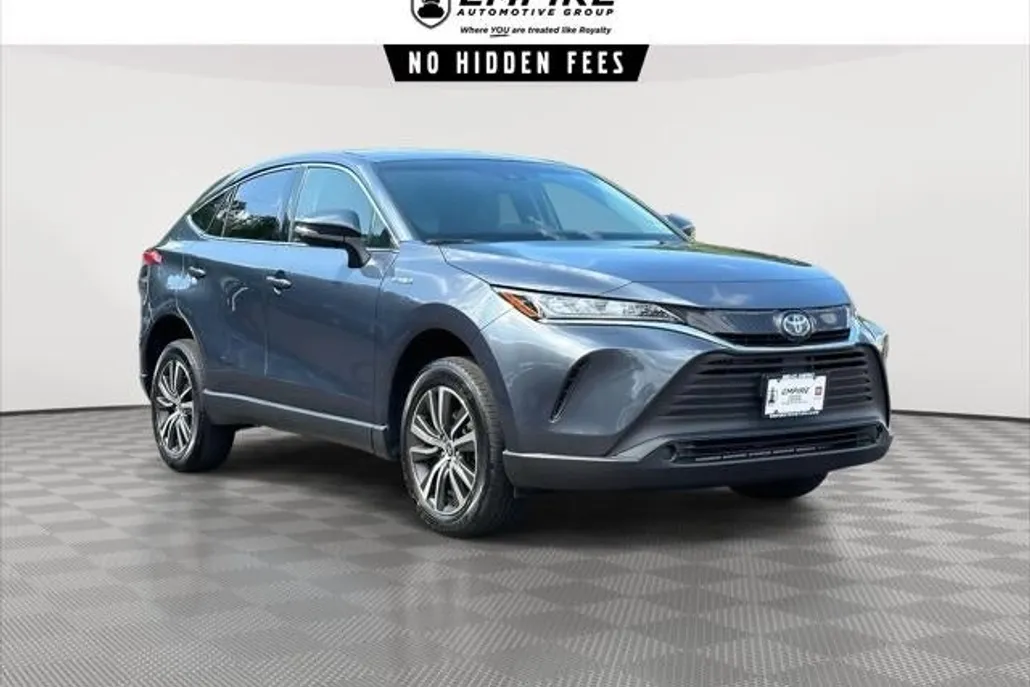 2021 Toyota Venza LE photo 1