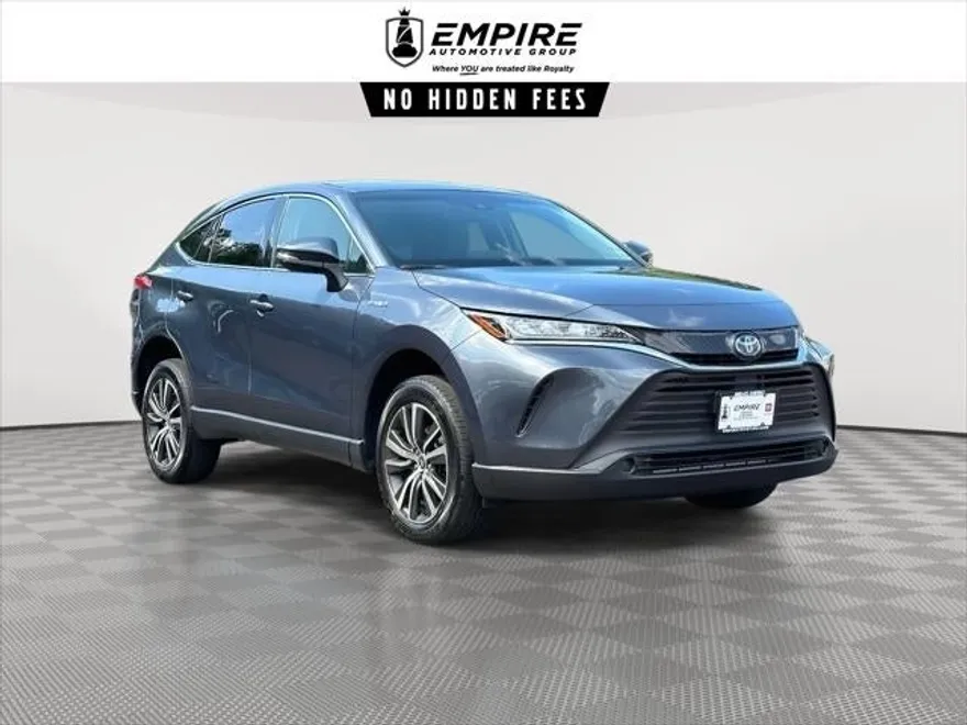 2021 Toyota Venza LE photo 1
