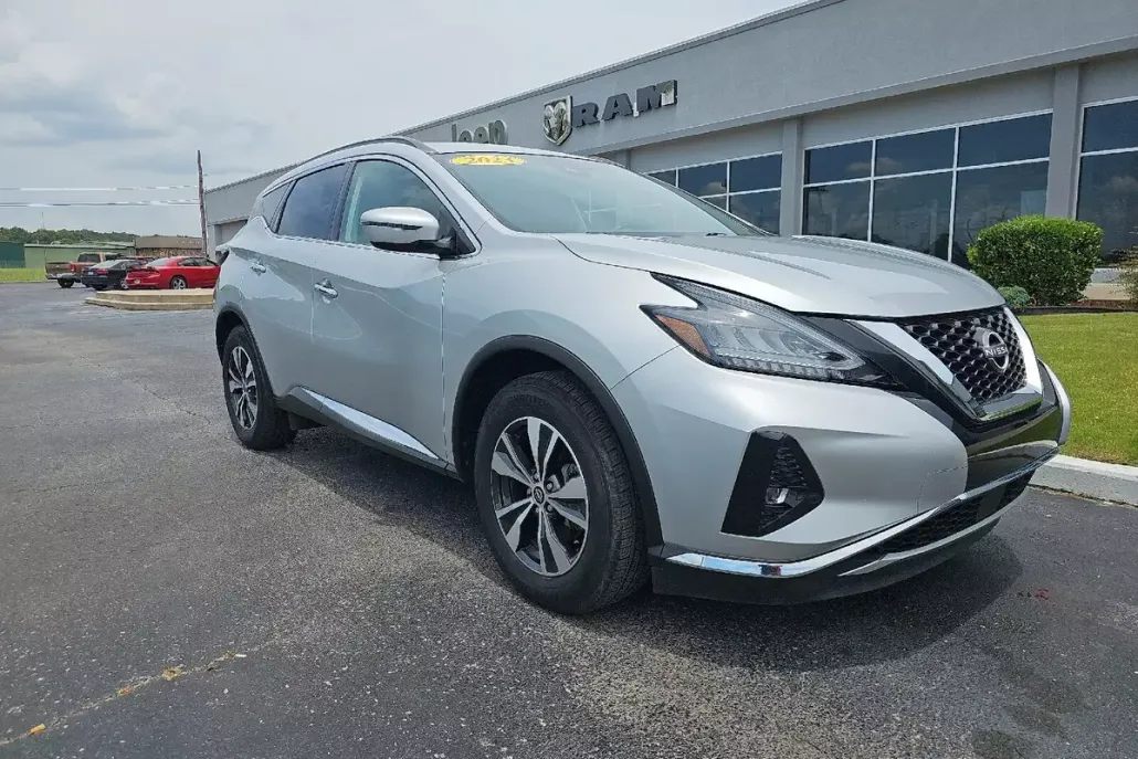 2023 Nissan Murano SV photo 1