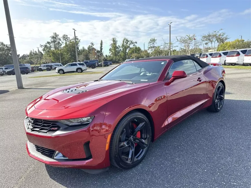 2023 Chevrolet Camaro LT1 photo 1