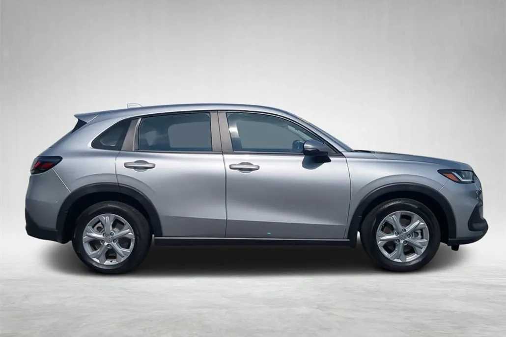2025 Honda HR-V LX photo 1
