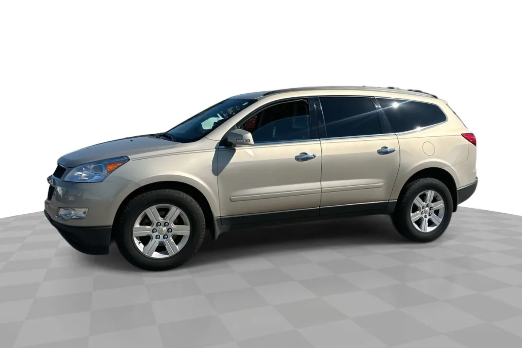 2011 Chevrolet Traverse 1LT photo 1