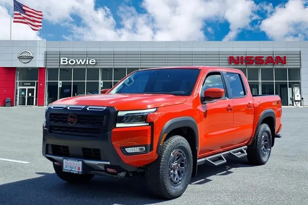 2025 Nissan Frontier PRO-4X photo 1
