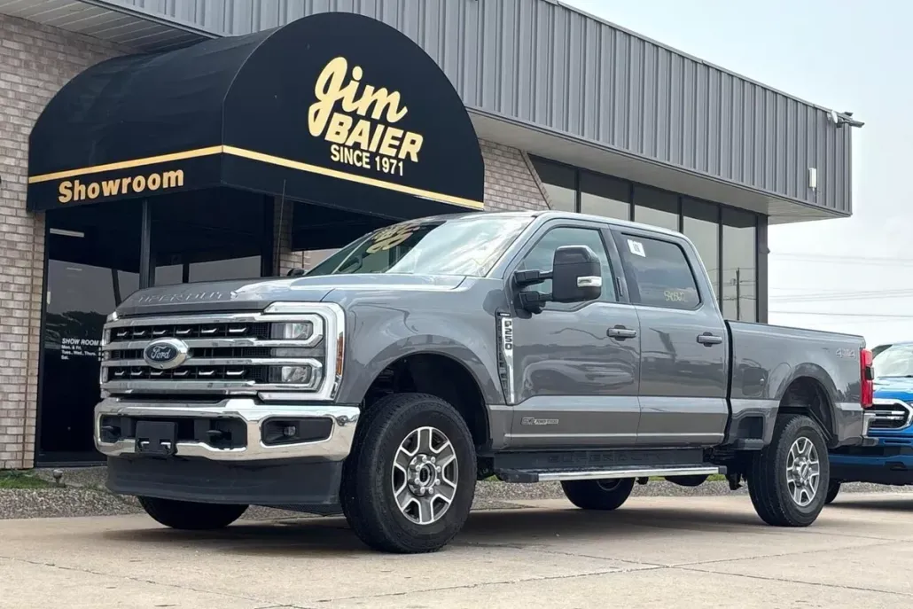2024 Ford F-250 Lariat photo 1