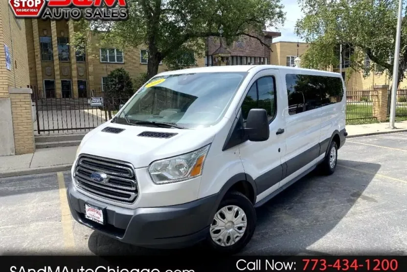 2016 Ford Transit XLT photo 1