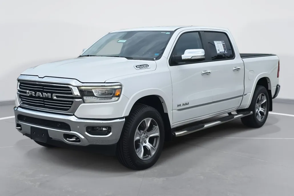 2020 Ram 1500 Laramie photo 1