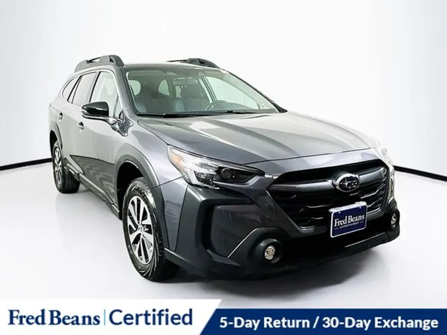 2025 Subaru Outback Premium photo 1
