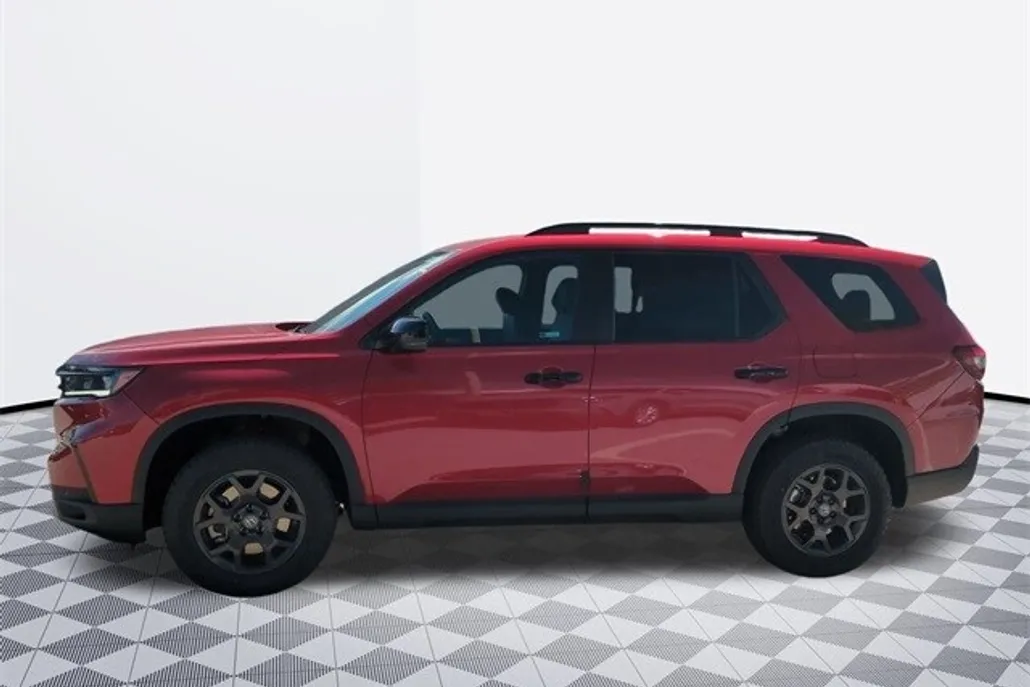 2025 Honda Pilot TrailSport photo 1