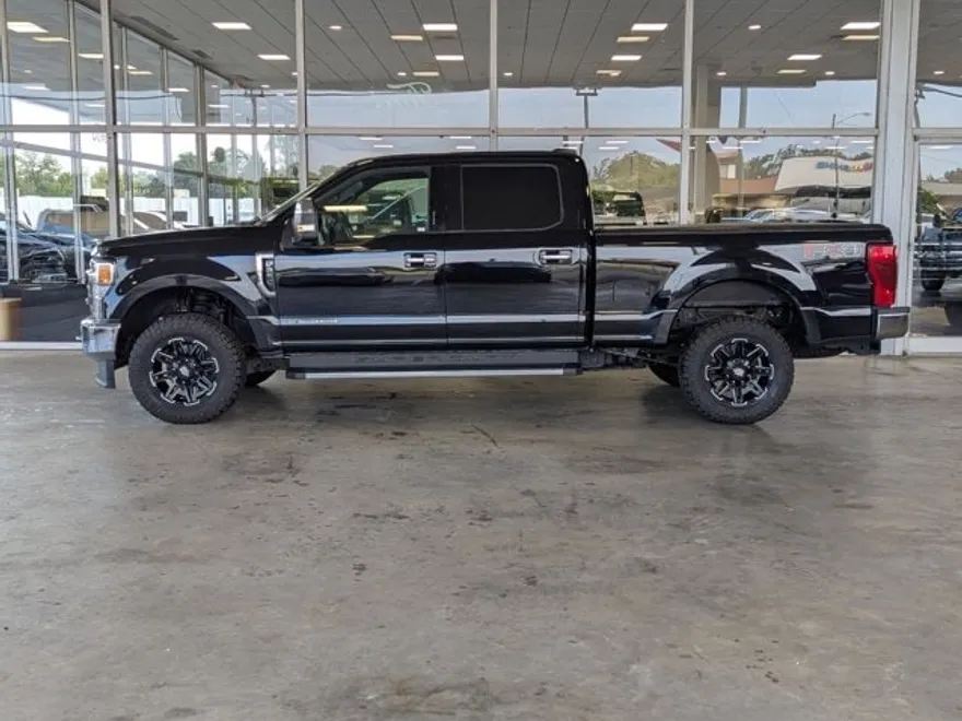 2022 Ford F-250 Lariat photo 1