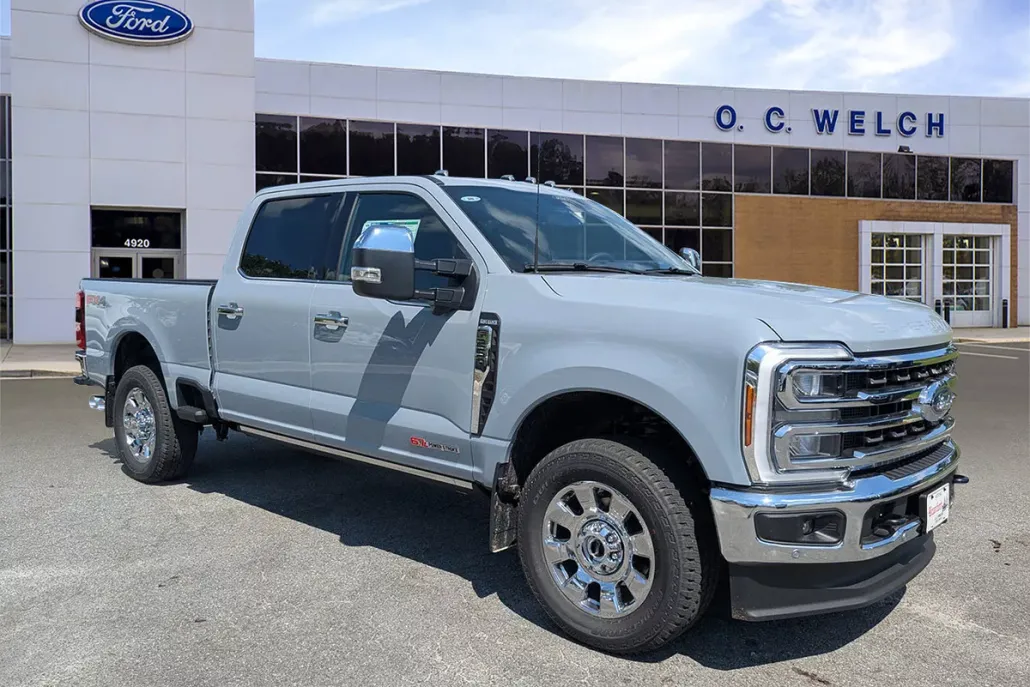 2025 Ford F-250 King Ranch photo 1