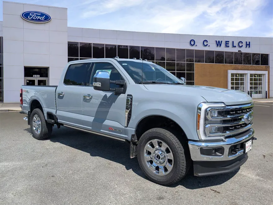 2025 Ford F-250 King Ranch photo 1
