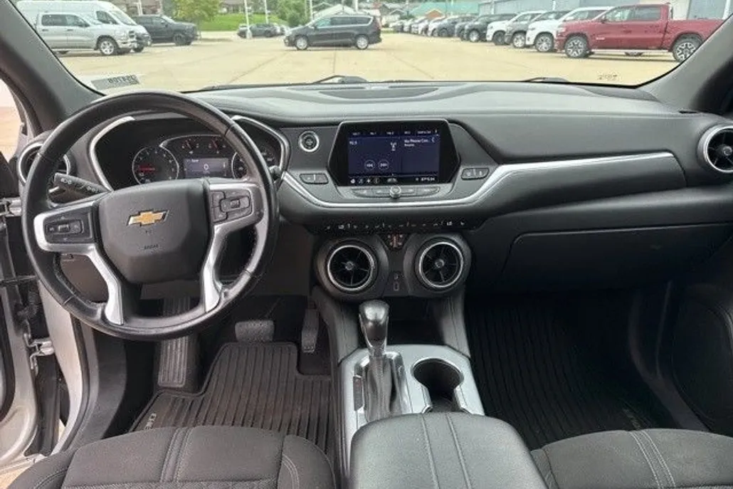 2020 Chevrolet Blazer 2LT photo 1