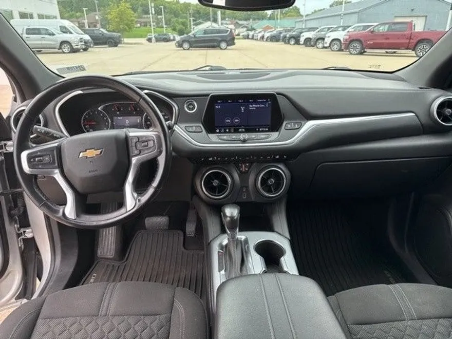 2020 Chevrolet Blazer 2LT photo 1