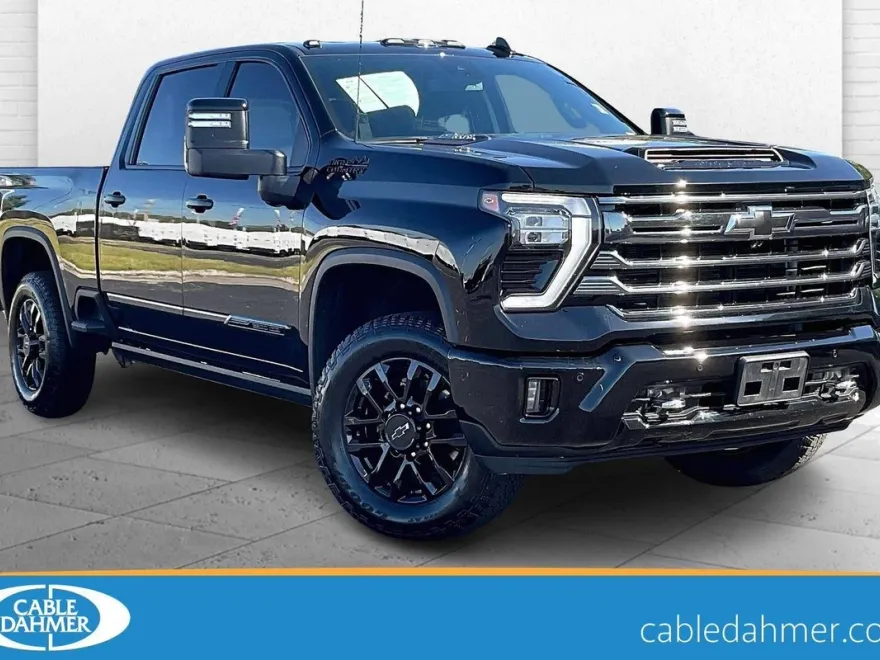 2024 Chevrolet Silverado 2500HD High Country photo 1