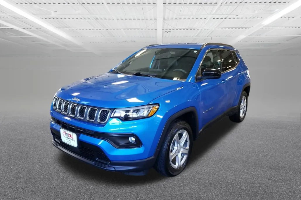 2024 Jeep Compass Latitude photo 1
