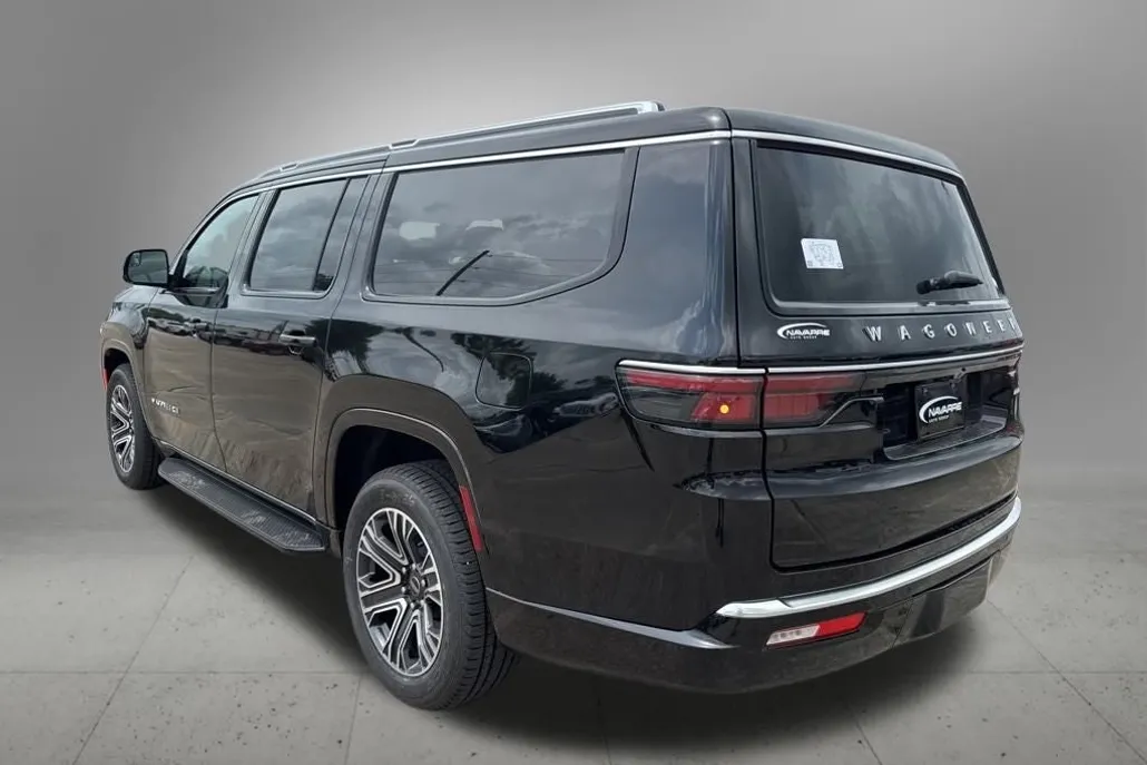 2025 Jeep Wagoneer L Base photo 1