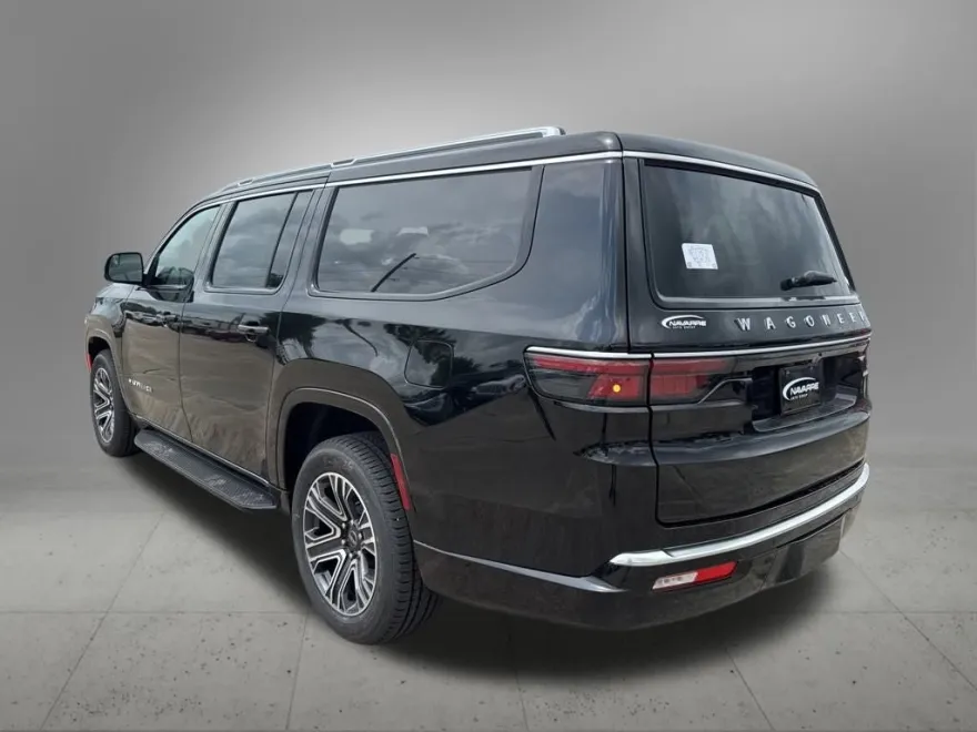2025 Jeep Wagoneer L Base photo 1