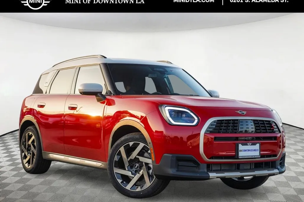 2025 Mini Countryman S ALL4 Iconic photo 1