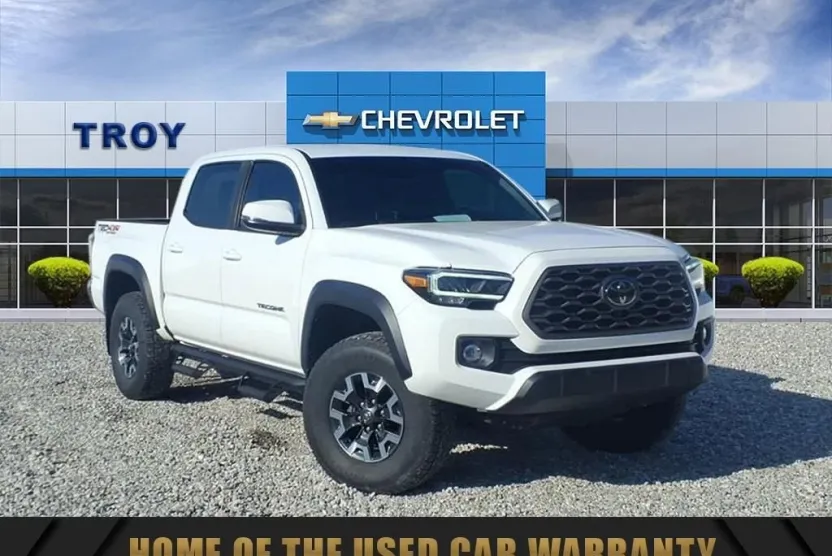 2022 Toyota Tacoma 4x4 SR photo 1