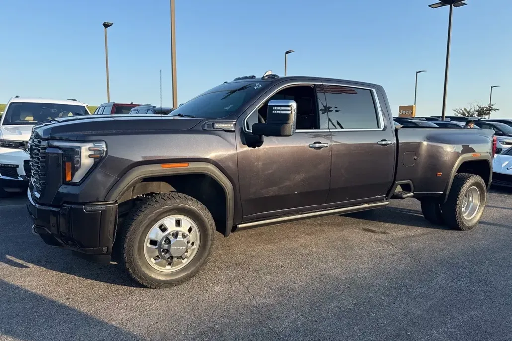 2024 Gmc Sierra HD Denali Ultimate photo 1