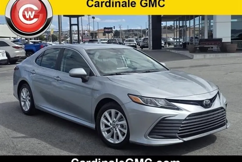 2024 Toyota Camry LE photo 1