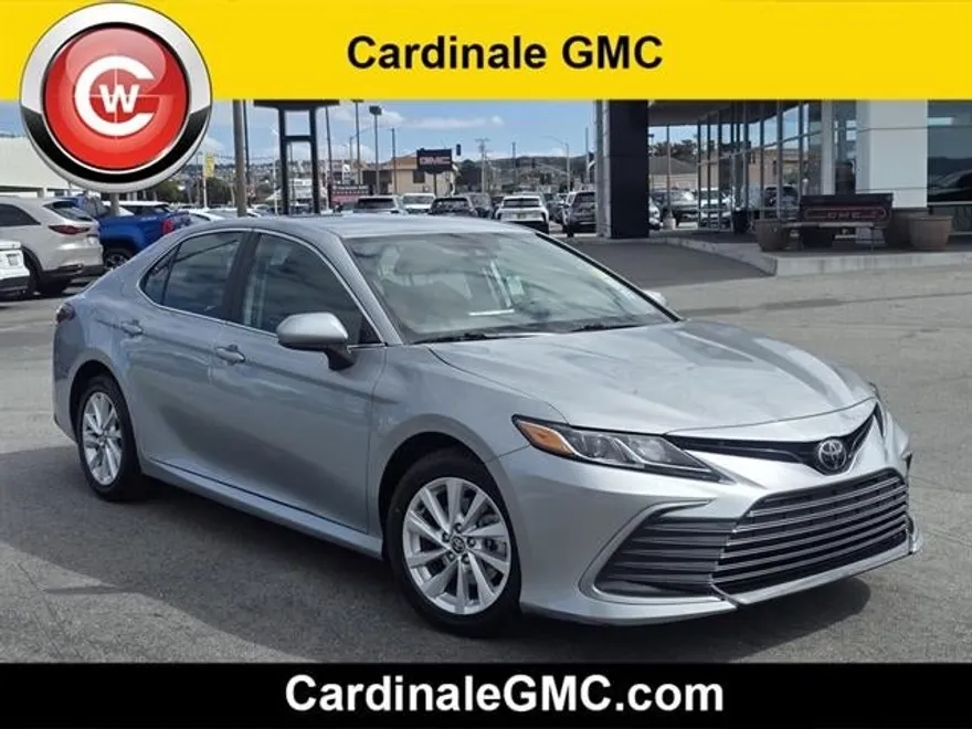 2024 Toyota Camry LE photo 1