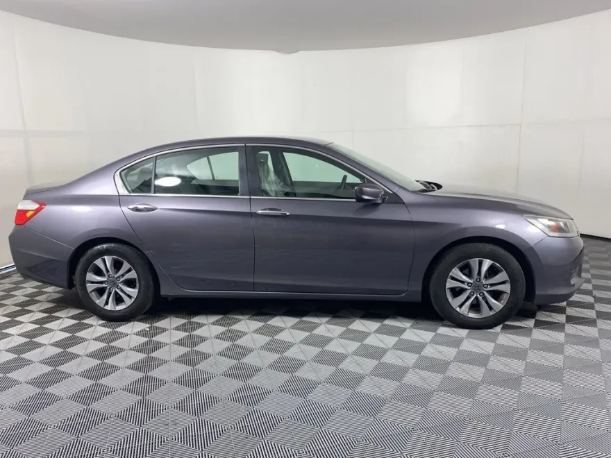 2015 Honda Accord LX photo 1