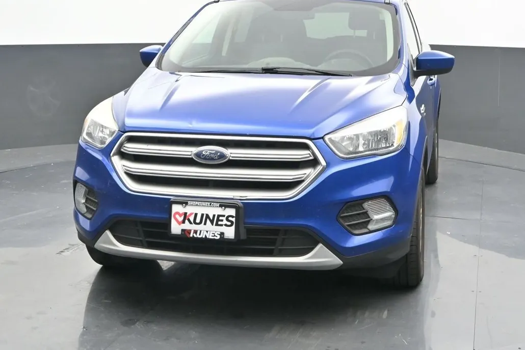 2017 Ford Escape SE photo 1
