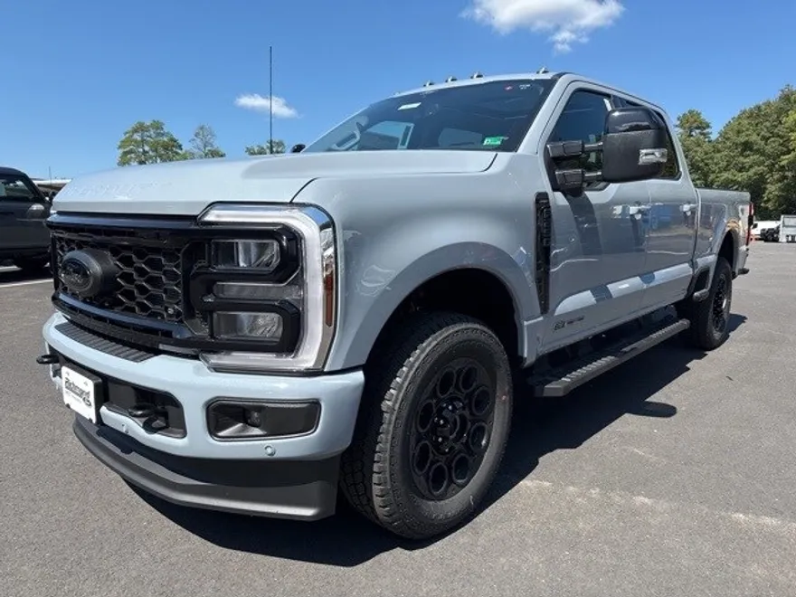 2026 Ford F-250 Lariat photo 1