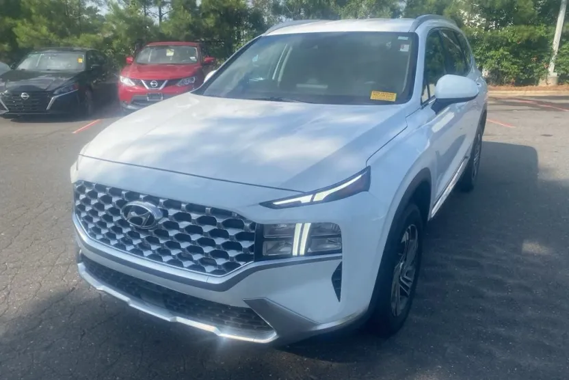 2022 Hyundai Santa Fe SEL photo 1