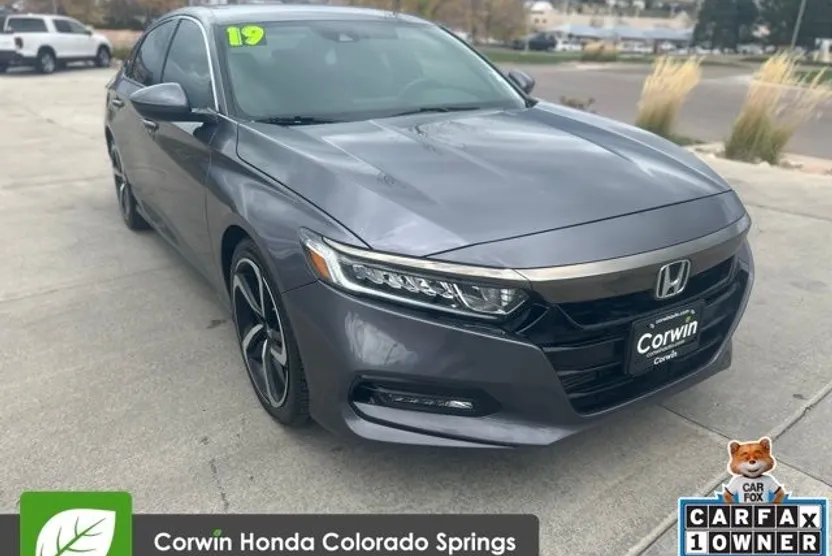 2019 Honda Accord Sport photo 1