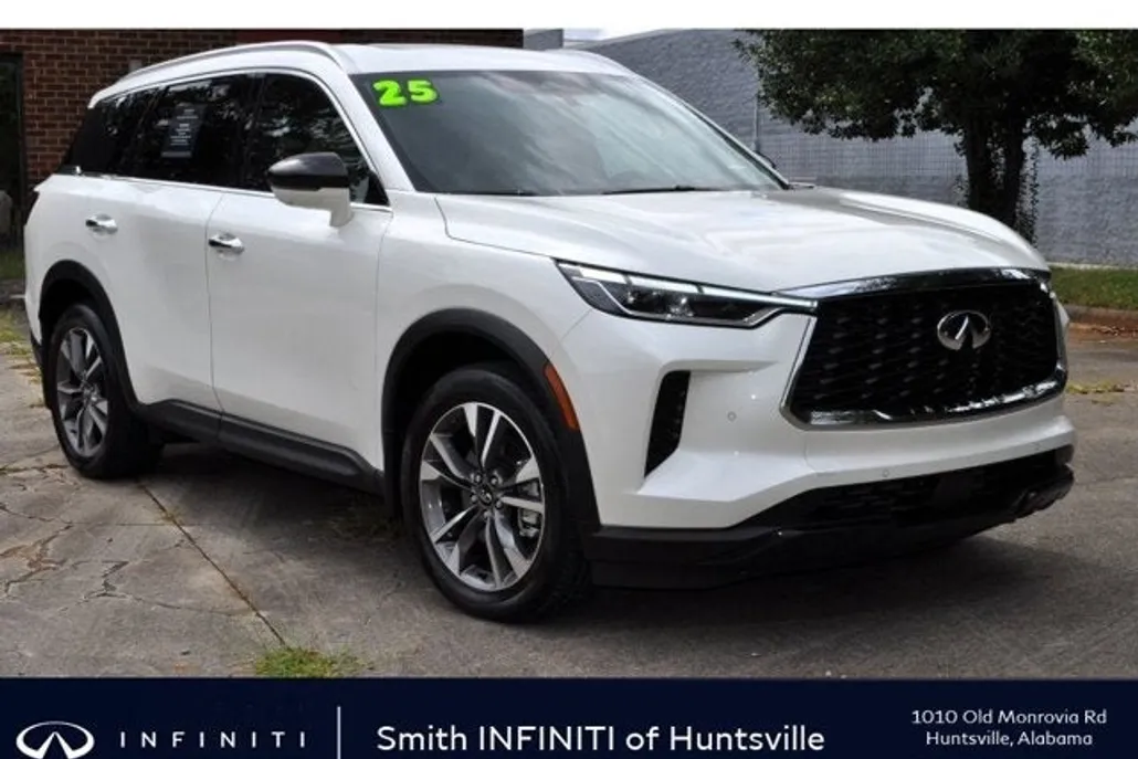 2025 Infiniti QX60 Luxe photo 1