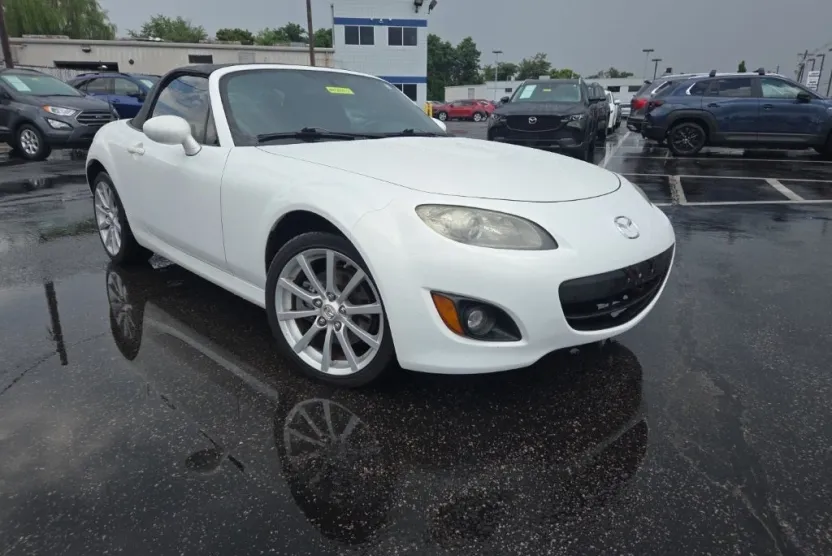 2012 Mazda MX-5 Miata Miata Sport photo 1