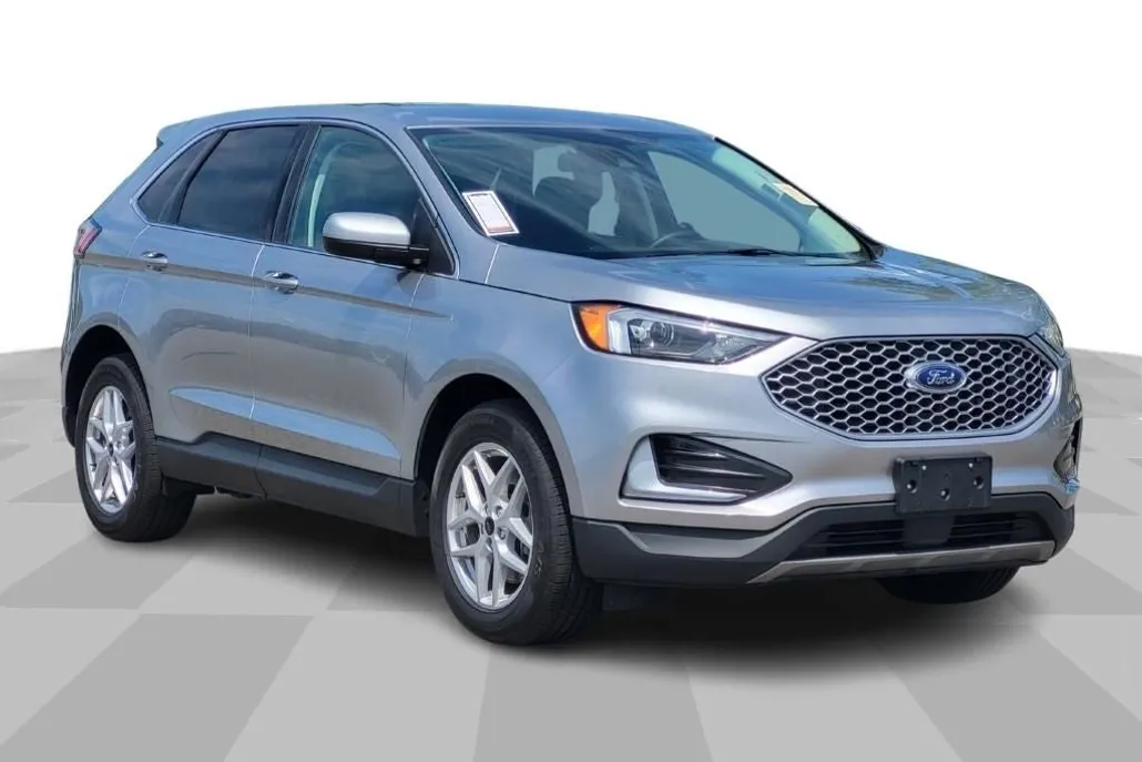 2024 Ford Edge SEL photo 1