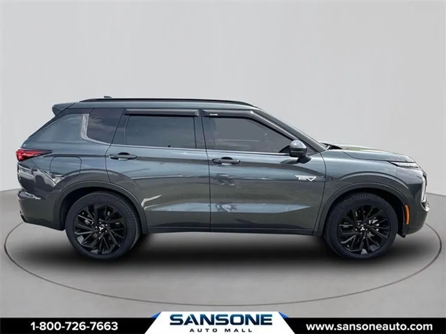 2025 Mitsubishi Outlander PHEV SEL Black Edition photo 1