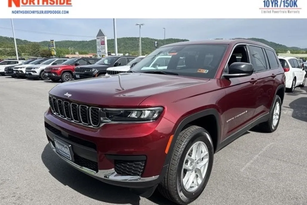 2025 Jeep Grand Cherokee Laredo photo 1