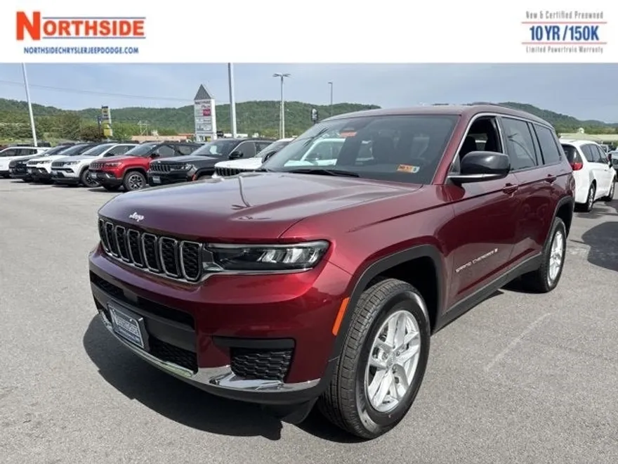 2025 Jeep Grand Cherokee Laredo photo 1