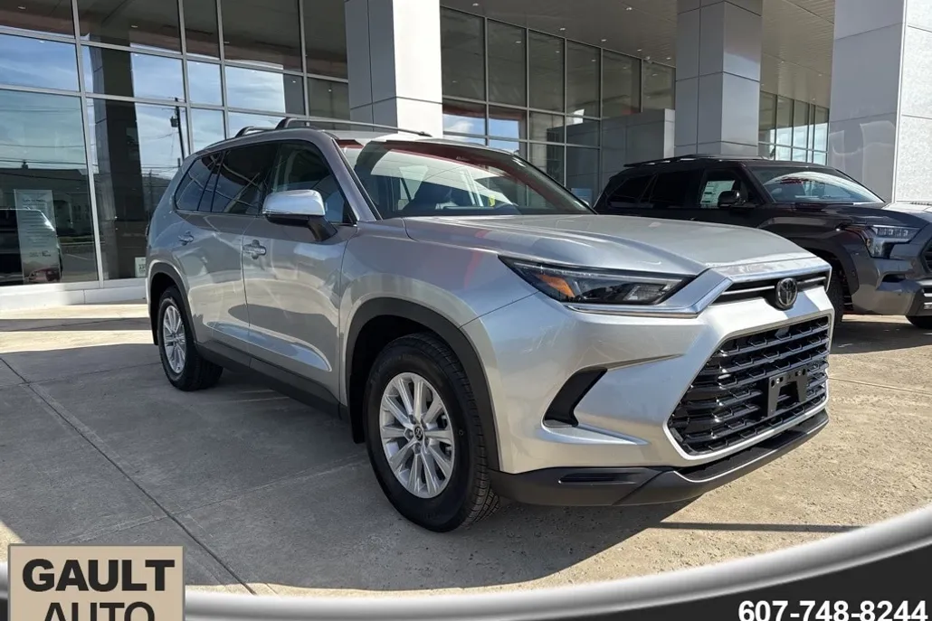 2026 Toyota Grand Highlander XLE photo 1