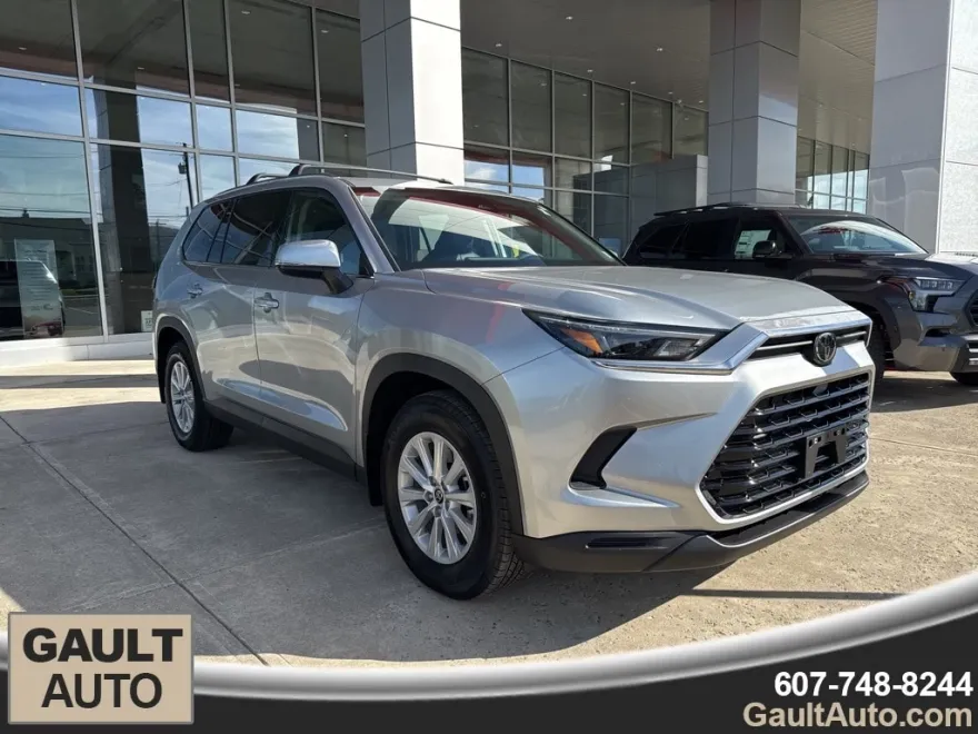 2026 Toyota Grand Highlander XLE photo 1