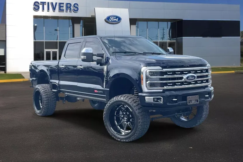 2024 Ford F-250 Platinum photo 1