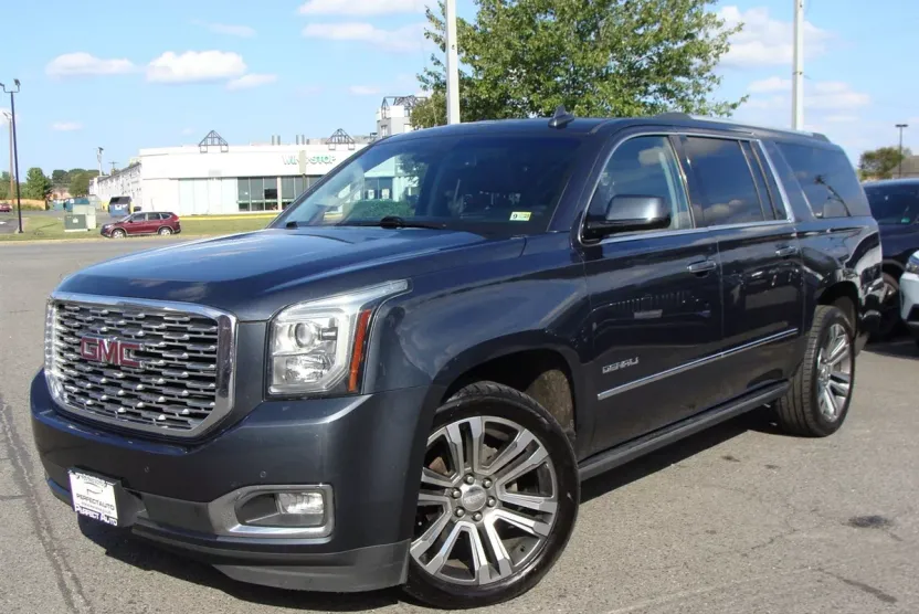 2019 Gmc Yukon XL Denali photo 1