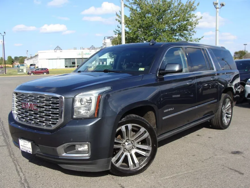 2019 Gmc Yukon XL Denali photo 1